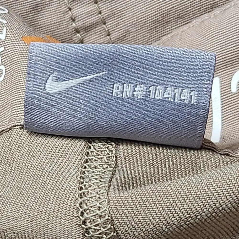 Nike ACG Equipment Skort Womens 4 Beige Lined Trail Hiking Pockets Outdoor